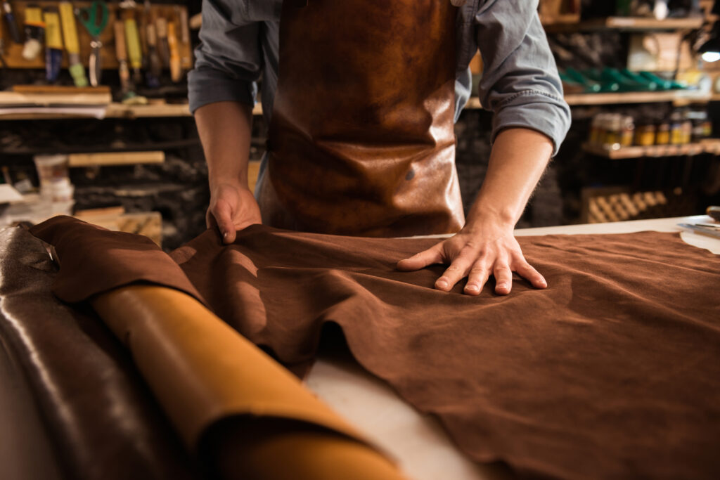 What Does a Handcrafted Leather Wallet Mean? The Ultimate Guide