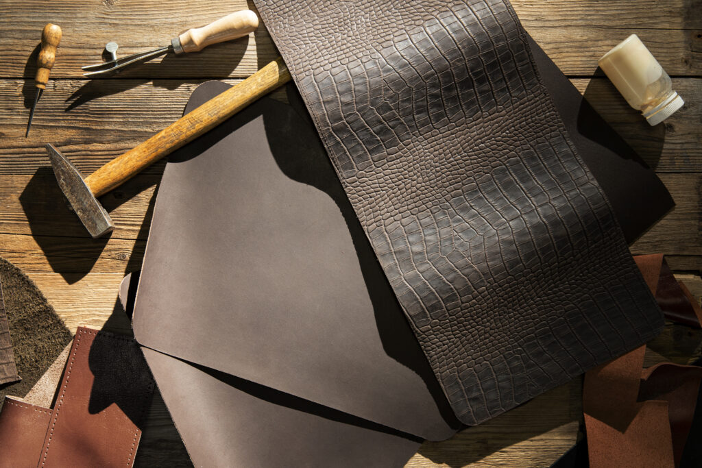 Vegan Men's Wallets: Balancing Style and Functionality