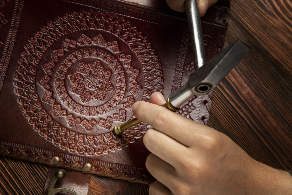 Are Buffalo Leather Wallets More Suitable for Casual or Formal Occasions?